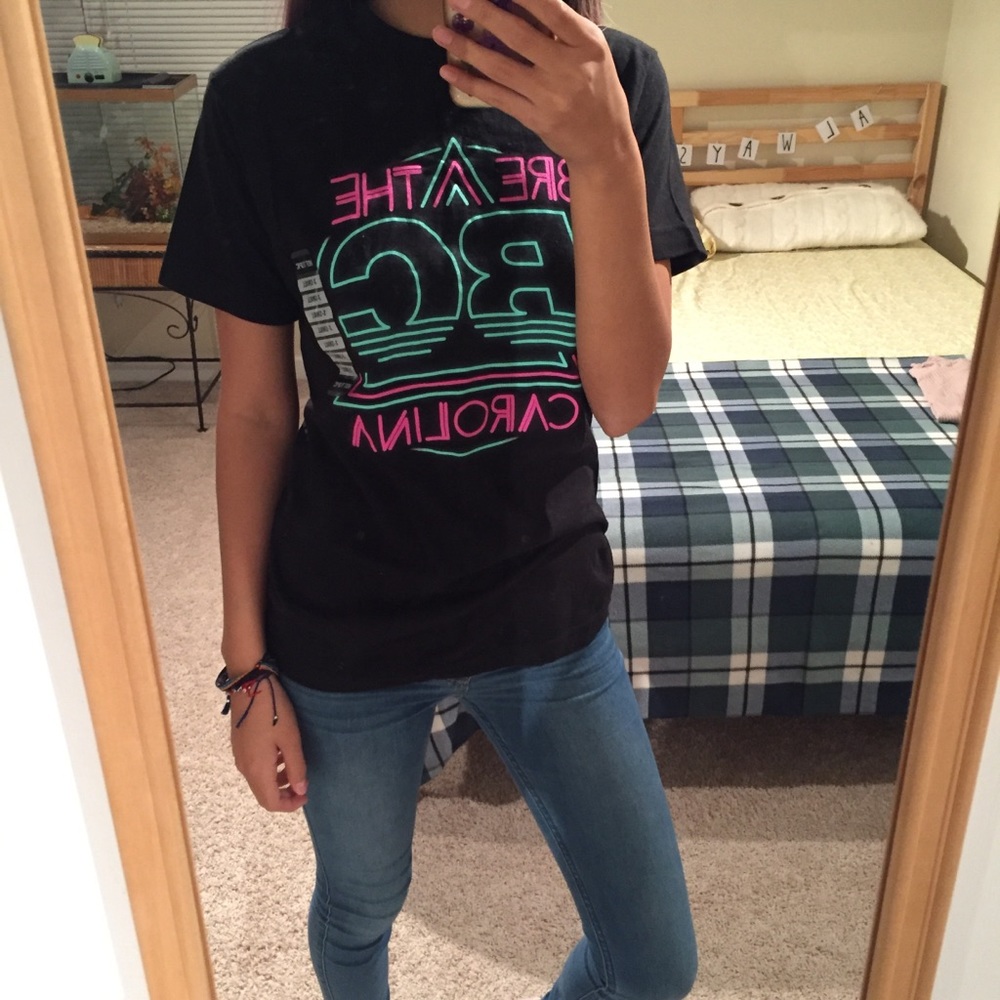 New‼️ ⭐️4 for $30 ⭐️breath Carolina band tee